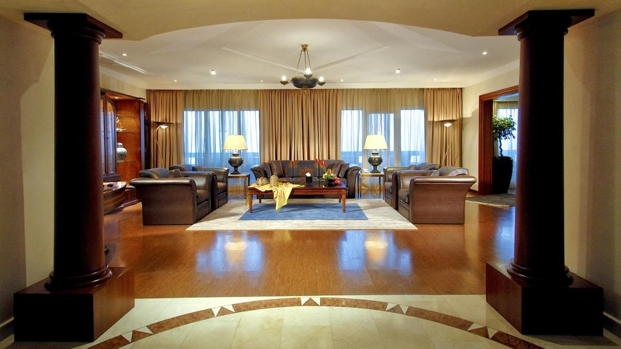 Ajman Hotel By Blazon Hotels Екстериор снимка