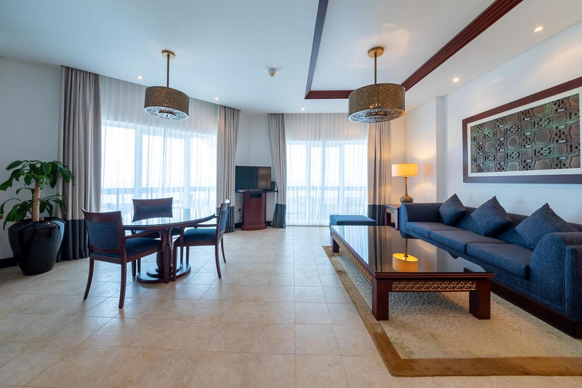 Ajman Hotel & Villas By Blazon Hotels Екстериор снимка Suite at the hotel