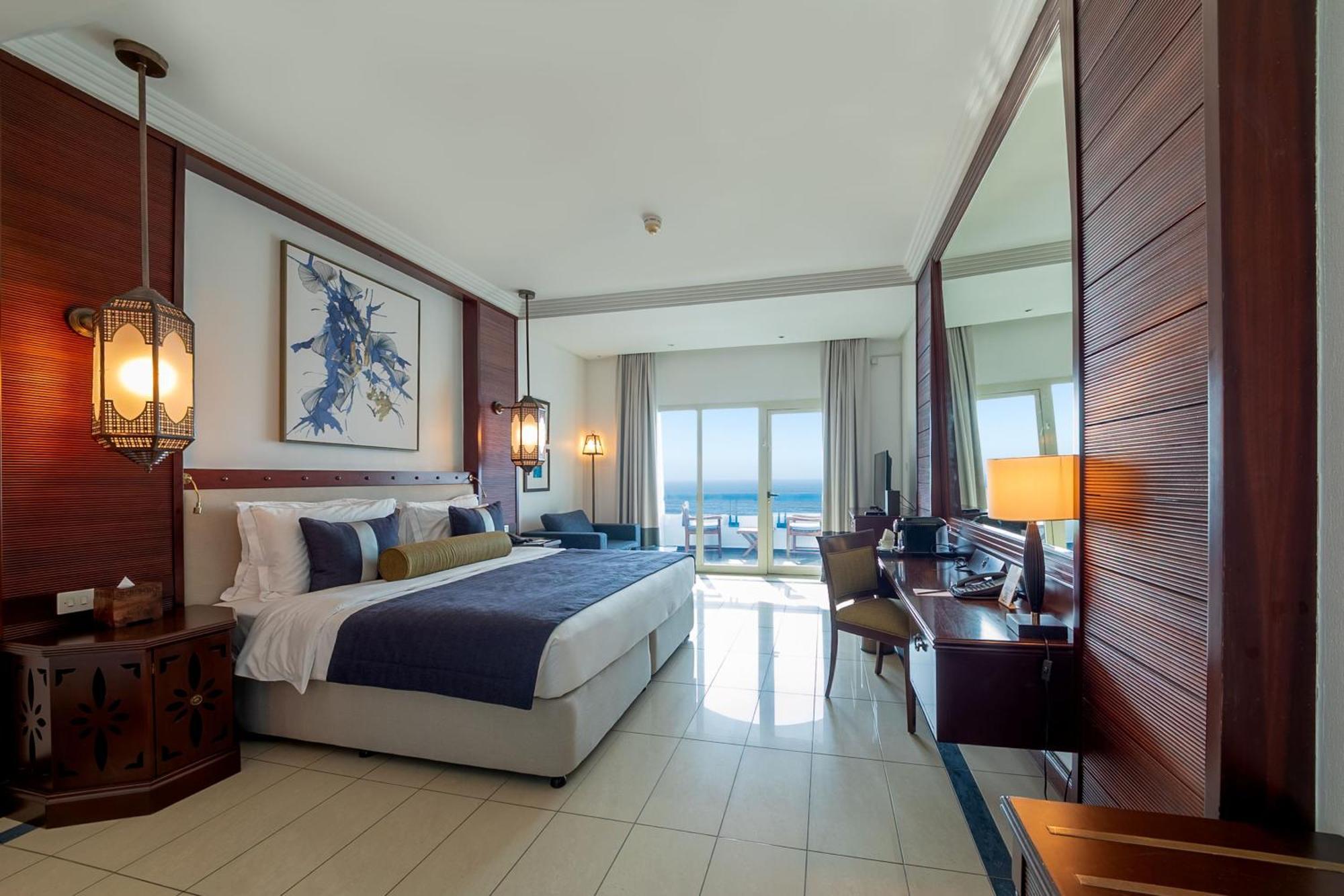 Ajman Hotel & Villas By Blazon Hotels Екстериор снимка Deluxe Room